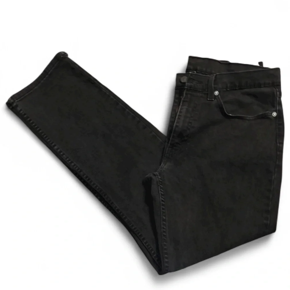 Men’s Levi’s 514 34x30” Waterless Black Jeans Cotton With Some Stretch Like New!